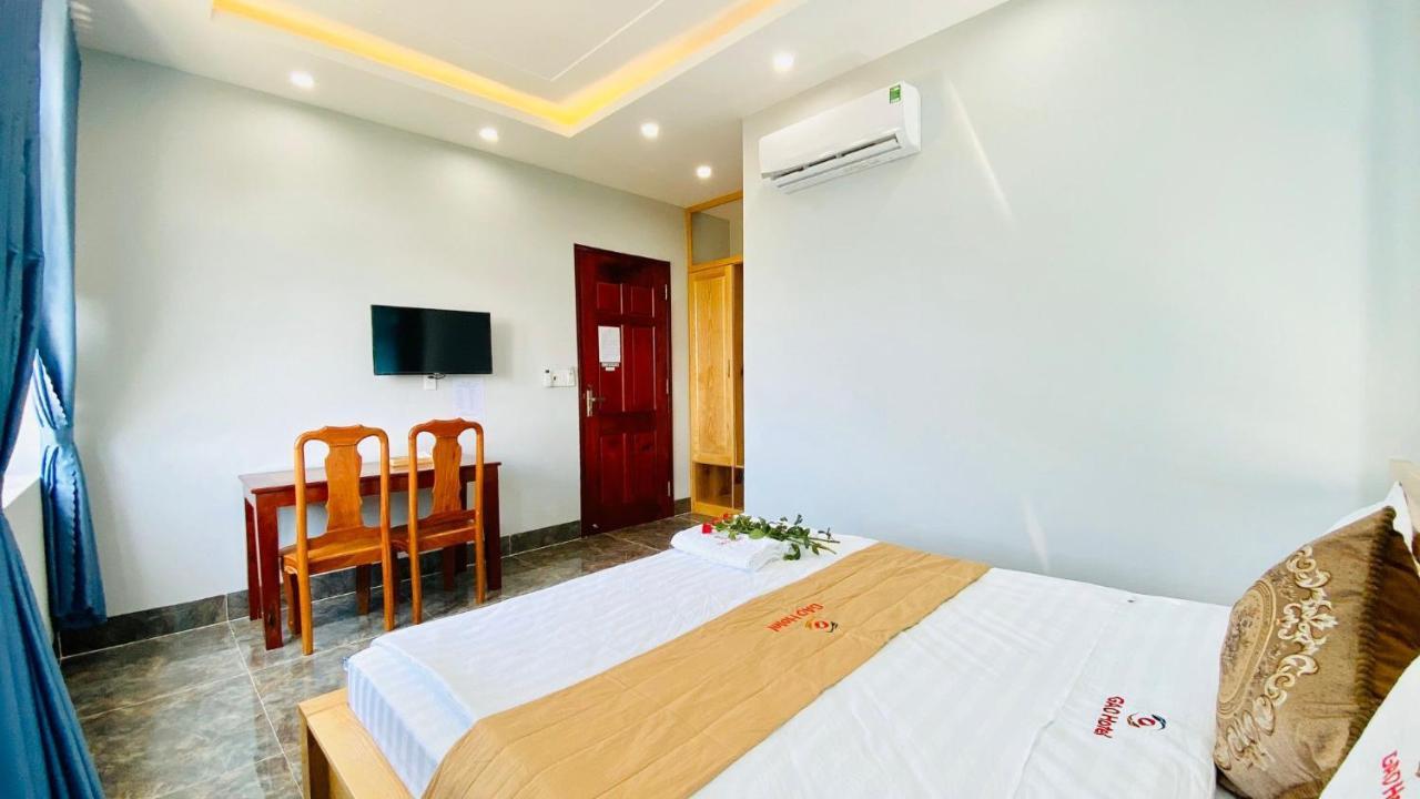Gao Hotel Chi Khu Co Ong Exterior photo